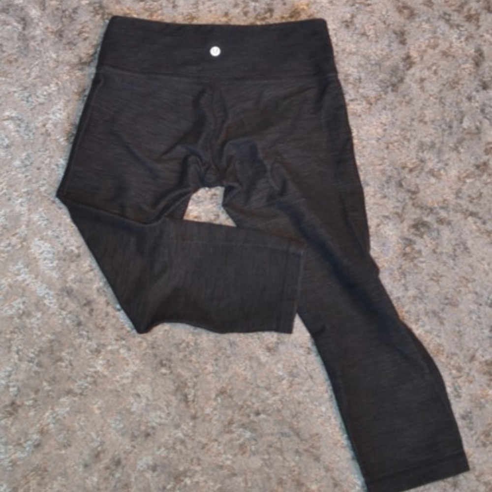 Lululemon 6 Wunder Capri - Picture 5 of 6